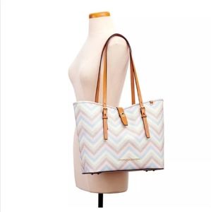 Chevron shopper